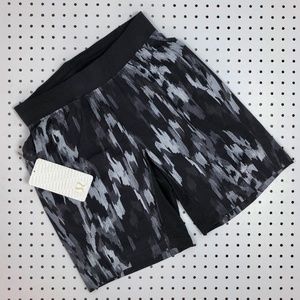 lululemon Men's T.H.E. Short 9 w/Liner (NWT)